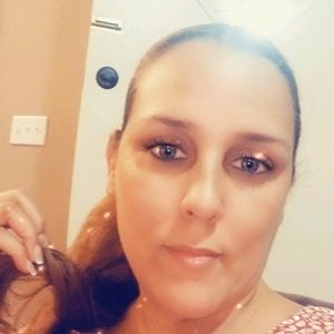 Meet your Posher, Ivis